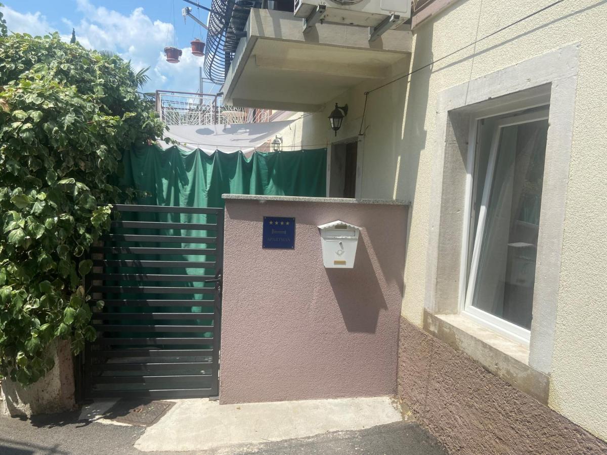 Apartman Laval Trsat Apartment Rijeka Exterior photo